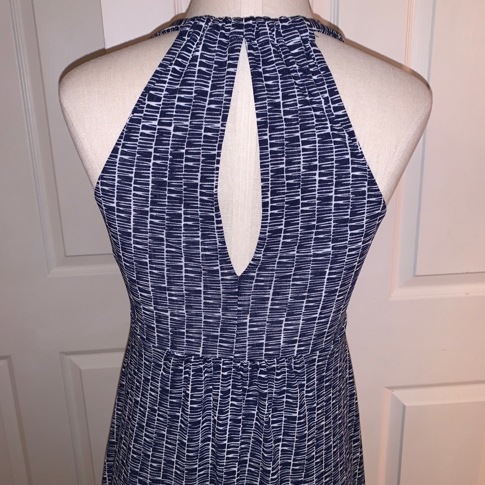 Kenneth Cole New York Navy/White V Neck Dress 6 - Picture 5 of 8